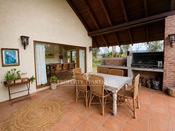 Chimbarongo, Preciosa Casa con Excelente Conectividad