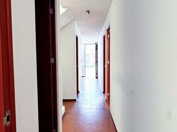 CASA DE 1 PISO CON TERRAZA Y ESTACIONAMIENTO EN VENTA EN VILLA CLUB 4, CARABAYLLO
