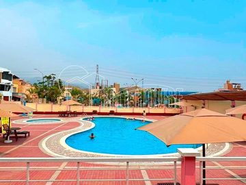 CASA DE 1 PISO CON TERRAZA Y ESTACIONAMIENTO EN VENTA EN VILLA CLUB 4, CARABAYLLO