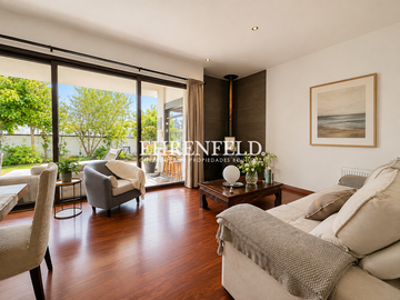 Lomas de Montemar, Concón. Casa de 200 m2 con excelente distribución.