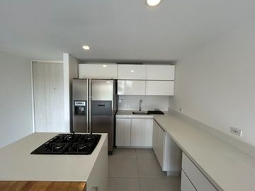 APARTAMENTO EN ARRIENDO UBICADO EN ENVIGADO SECTOR CUMBRES