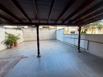 APARTAMENTO EN ARRIENDO UBICADO EN EL POBLADO SECTOR LAS PALMAS