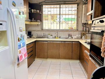 VENTA CASA CON GRAN TERRENO EN MACUL