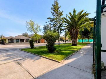VENTA CASA CON GRAN TERRENO EN MACUL