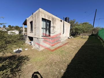 CASA EN VENTA EN SIQUIMAN.| A 700MTS DE RUTA 38 | 500 mtrs RIO MAYIN |VISTA LAS SIERRAS Ref 3083