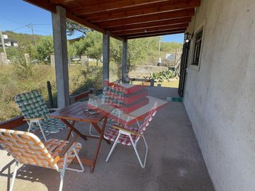 CASA EN VENTA EN SIQUIMAN.| A 700MTS DE RUTA 38 | 500 mtrs RIO MAYIN |VISTA LAS SIERRAS Ref 3083
