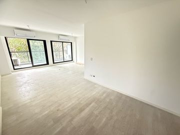 VENTA DOS AMBIENTES DE 62,45MTS CON BALCON EN PISO 7 - BV. CHENAUT - LAS CAÑITAS - PALERMO