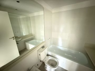 VENTA DOS AMBIENTES DE 62,45MTS CON BALCON EN PISO 7 - BV. CHENAUT - LAS CAÑITAS - PALERMO