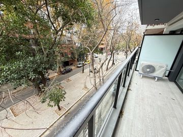 VENTA DOS AMBIENTES DE 62,45MTS CON BALCON EN PISO 7 - BV. CHENAUT - LAS CAÑITAS - PALERMO