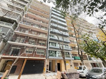 VENTA DOS AMBIENTES DE 62,45MTS CON BALCON EN PISO 7 - BV. CHENAUT - LAS CAÑITAS - PALERMO