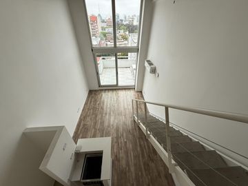 Alquiler duplex 2 ambientes cochera amenities piscina gimnasio SUM seguridad 24 horas baño   toil
