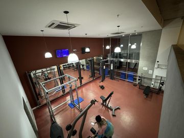 Alquiler duplex 2 ambientes cochera amenities piscina gimnasio SUM seguridad 24 horas baño   toil