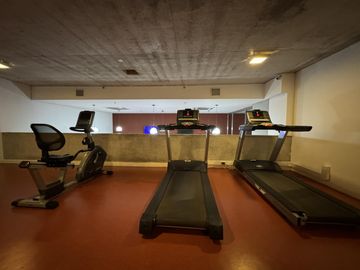 Alquiler duplex 2 ambientes cochera amenities piscina gimnasio SUM seguridad 24 horas baño   toil