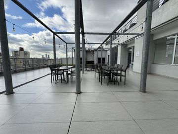 Alquiler duplex 2 ambientes cochera amenities piscina gimnasio SUM seguridad 24 horas baño   toil