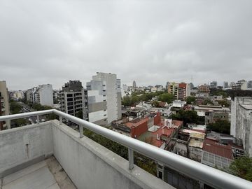 Alquiler duplex 2 ambientes cochera amenities piscina gimnasio SUM seguridad 24 horas baño   toil