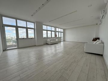 Alquiler duplex 2 ambientes cochera amenities piscina gimnasio SUM seguridad 24 horas baño   toil