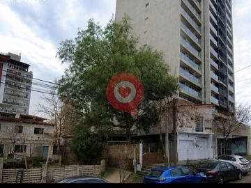 TERRENO EN VENTA de 274 m² en Av. San Juan, Neuquén Capital