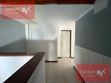 Alquiler Casa con 3 Dormitorios, Garage, Jardín y Quincho con Parrilla - Zona Residencial Muñiz