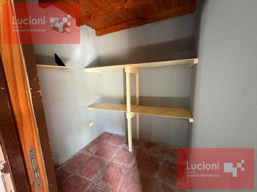Alquiler Casa con 3 Dormitorios, Garage, Jardín y Quincho con Parrilla - Zona Residencial Muñiz