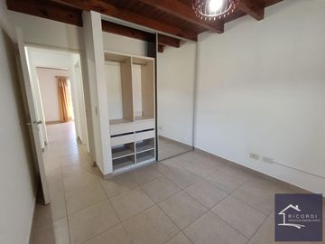 Casa 5 Ambientes en La Madrugada 1