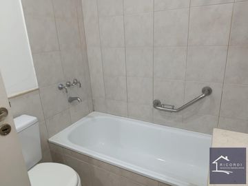 Casa 5 Ambientes en La Madrugada 1