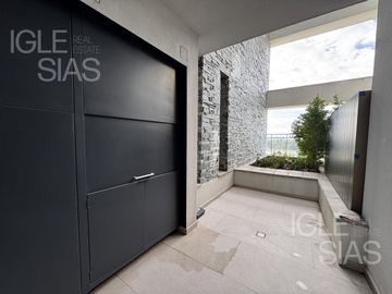Departamento en venta y alquiler con muebles en Oceana, Nordelta