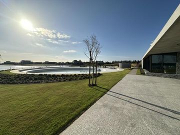 3 amb c Cochera y Baulera - Oceana Nordelta-  Vista a Laguna Central
