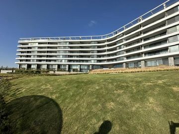 3 amb c Cochera y Baulera - Oceana Nordelta-  Vista a Laguna Central