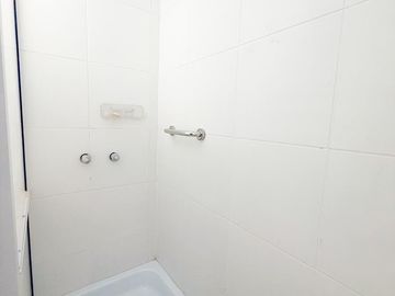 Departamento de 2 ambientes refaccionado a nuevo con patio