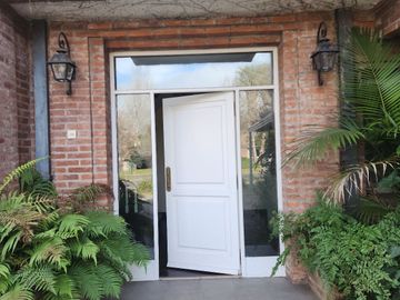 Casa en Venta de 7 ambientes en el barrio Ayres de Pilar. Pilar. GBA Norte