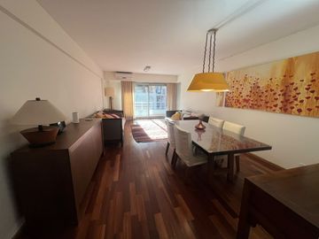 Alquiler departamento de 4 ambientes con cochera amueblado!