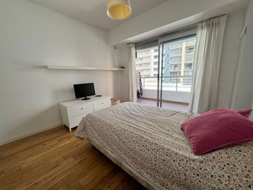Alquiler departamento de 4 ambientes con cochera amueblado!