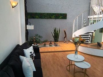 CASA EN VENTA EN JARDINES DE ZAVALETA