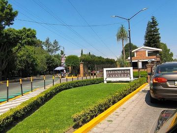CASA EN VENTA EN JARDINES DE ZAVALETA