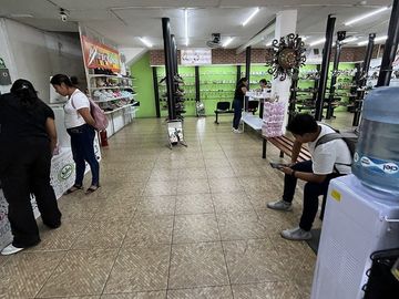 LOCAL COMERCIAL EN RENTA EN LA NOVENA SUR FRENTE A MERCADO DE LOS ANCIANOS