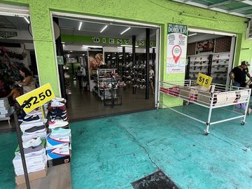 LOCAL COMERCIAL EN RENTA EN LA NOVENA SUR FRENTE A MERCADO DE LOS ANCIANOS