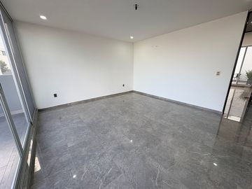 CASA DE TRES NIVELES EN SAN ÁNGEL V - $7.7 MDP