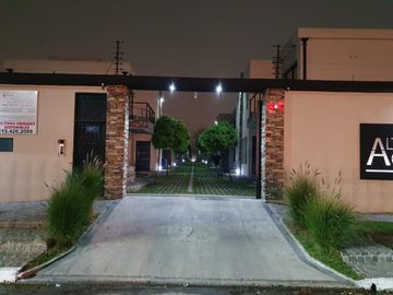 Casa en Alquiler en  Quilmes Oeste, Amenities