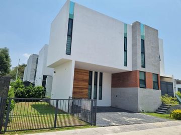 Casa en venta con roof garden en Katania Residencial 🏊🏻‍♀️