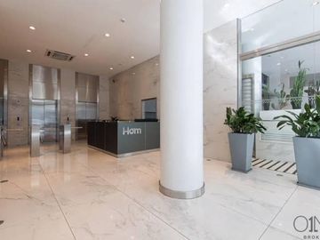 1 ambiente con gran balcon terrazas en Edificio HOM con PISCINA / GYM / SEGURIDAD 24hs