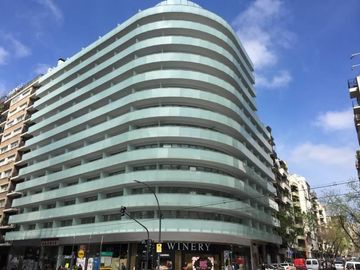 1 ambiente con gran balcon terrazas en Edificio HOM con PISCINA / GYM / SEGURIDAD 24hs