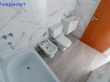 Culpina al 300 Semipiso de 2 ambientes con balcon en venta en Flores