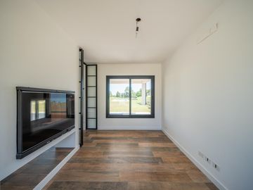Casa en venta en el Barrio Medal Country club, Pilar, GBA Norte - 4 Ambientes