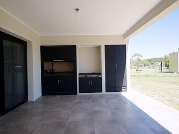 Casa en venta en el Barrio Medal Country club, Pilar, GBA Norte - 4 Ambientes