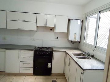Departamento de 3 ambientes con Balcón - Baulera - SUM - en Alquiler en Flores