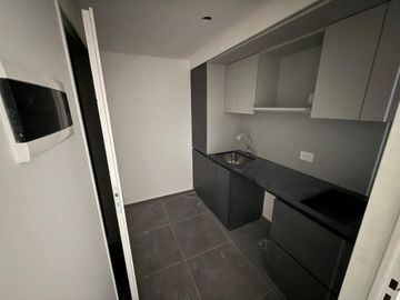 VENTA OFICINA PISO ALTO - 138MTS C/BALCON - A ESTRENAR - Belgrano