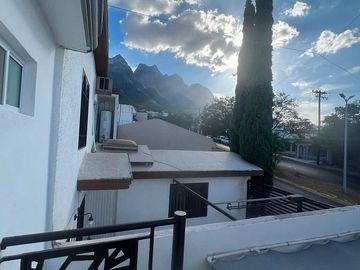 DEPARTAMENTO EN RENTA EN CUMBRES 4TO SECTOR