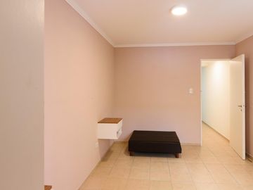1 Dormitorio y medio a metros de Plaza España y Ciudad Universitaria