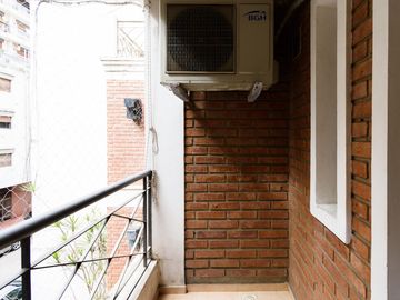 1 Dormitorio y medio a metros de Plaza España y Ciudad Universitaria
