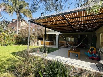 Casa en Esquina - Barrio la caballeriza